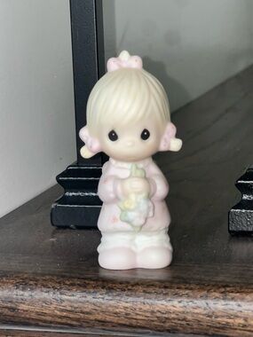RARE Precious Moments Flower Girl Porcelain Figurine - Discontinued!!